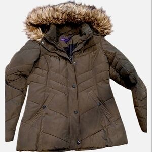 Madden Girl olive green puffer coat with faux fur trim size small